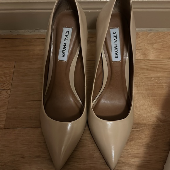 Blush closed toe Steve Madden heels size 10 - Picture 2 of 5